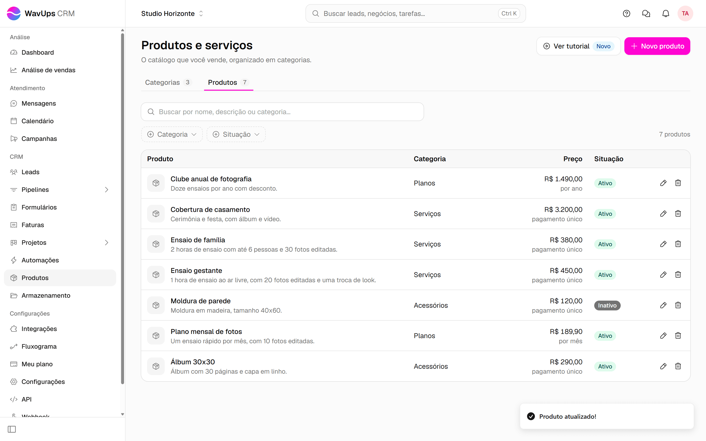 Lista de produtos com a busca, os filtros Categoria e Situação, o total de produtos e a tabela com nome, categoria, preço e situação.